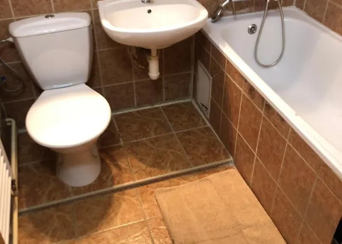 Szálloda Pri Jazere *